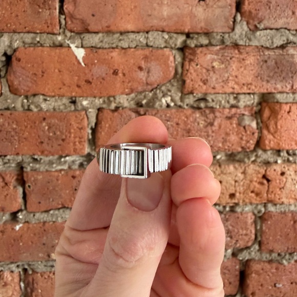 Studio Cult Ring - Picture 2 of 3